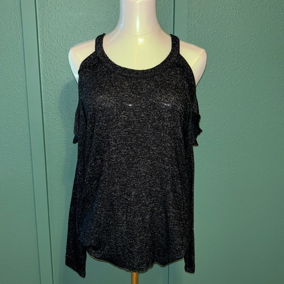 Women's American Eagle Long sleeve sweater cut out - Picture 1 of 4